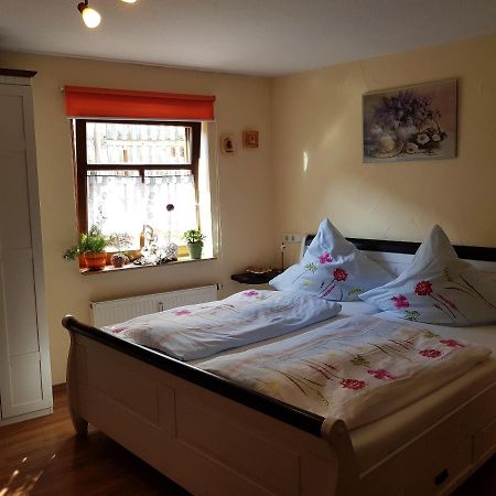 Zum Burgtoerle Hotel Wallduern Eksteriør billede